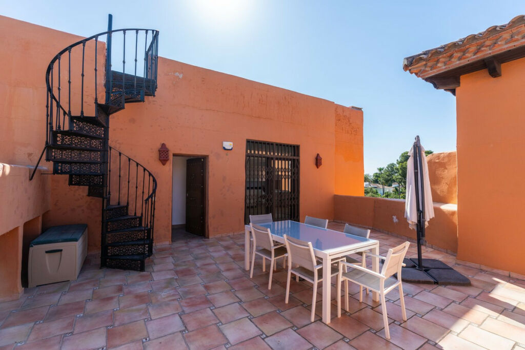 Penthouse New Golden Mile Málaga - image 12