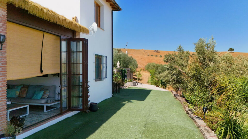 Detached Villa Coín Málaga - image 12