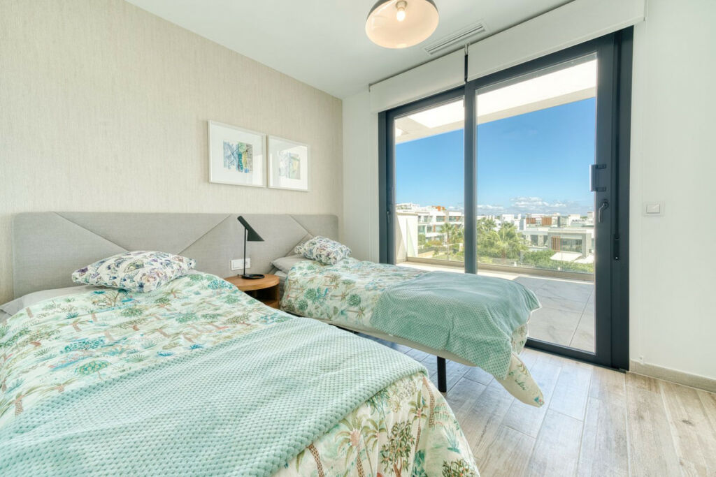 Penthouse Estepona Málaga - image 12