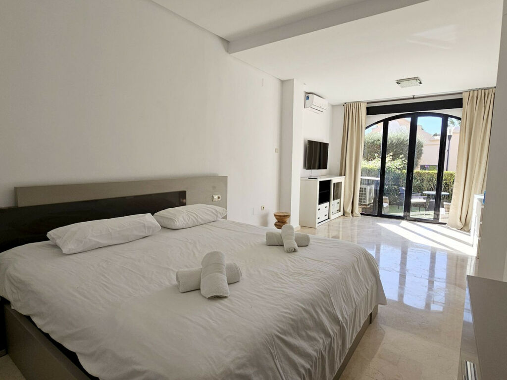 Ground Floor Apartment Puerto Banús Málaga - image 13