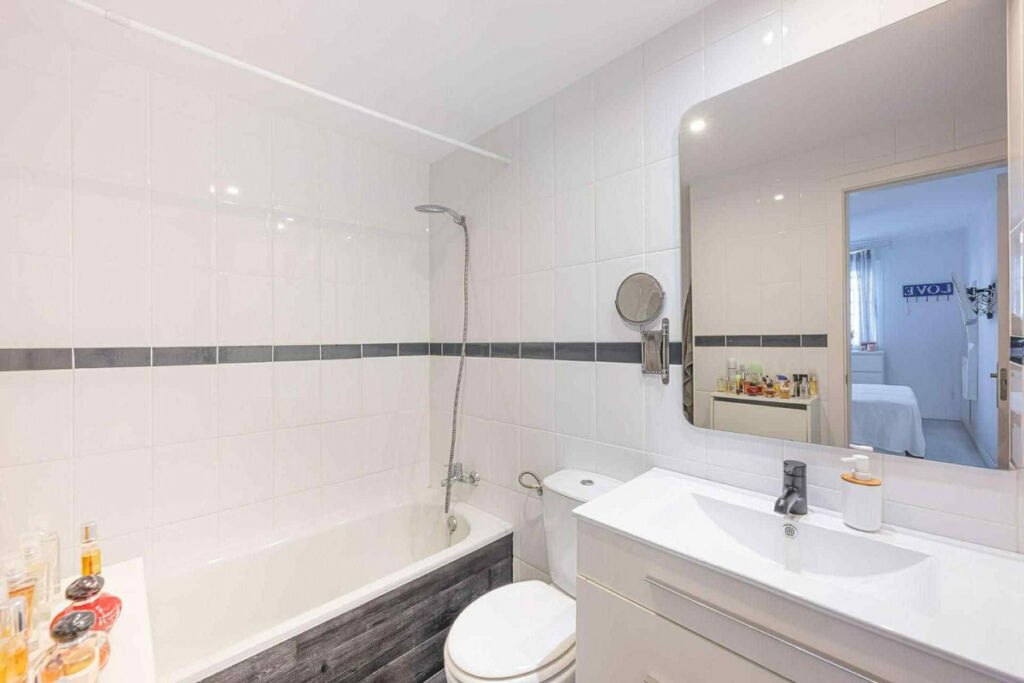 Top Floor Apartment Casares Málaga - image 12
