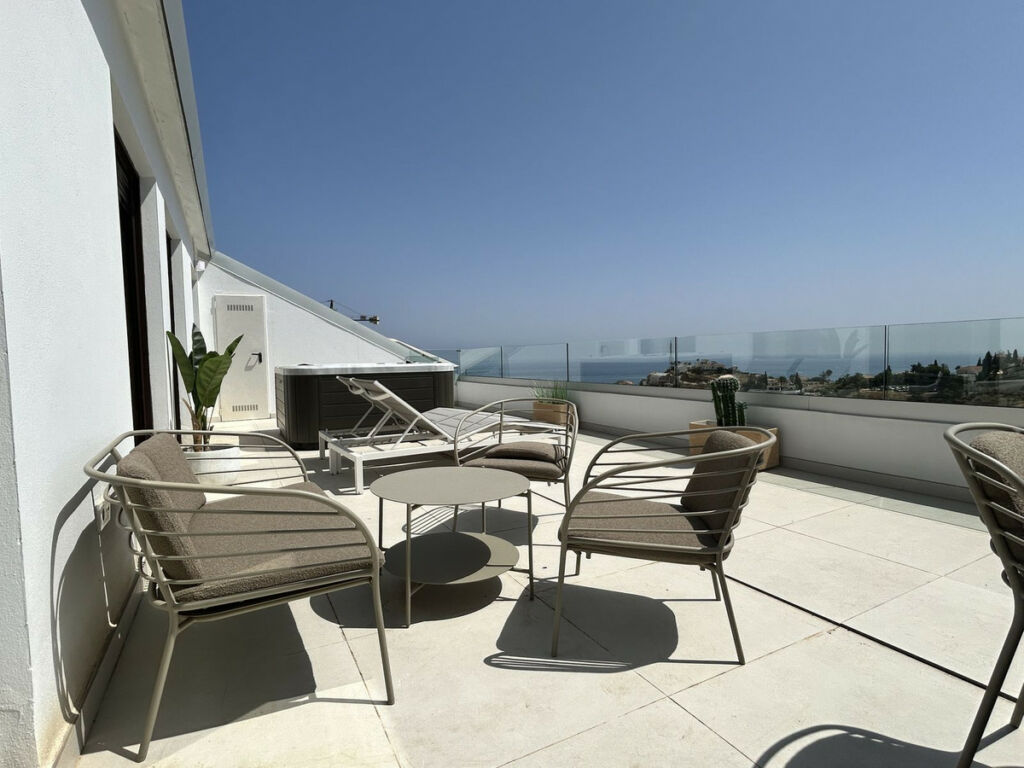 Penthouse Fuengirola Málaga - image 12