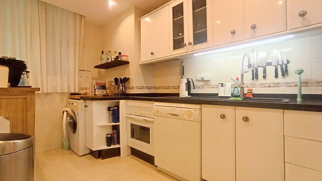 Penthouse Duplex Calahonda Málaga - image 12