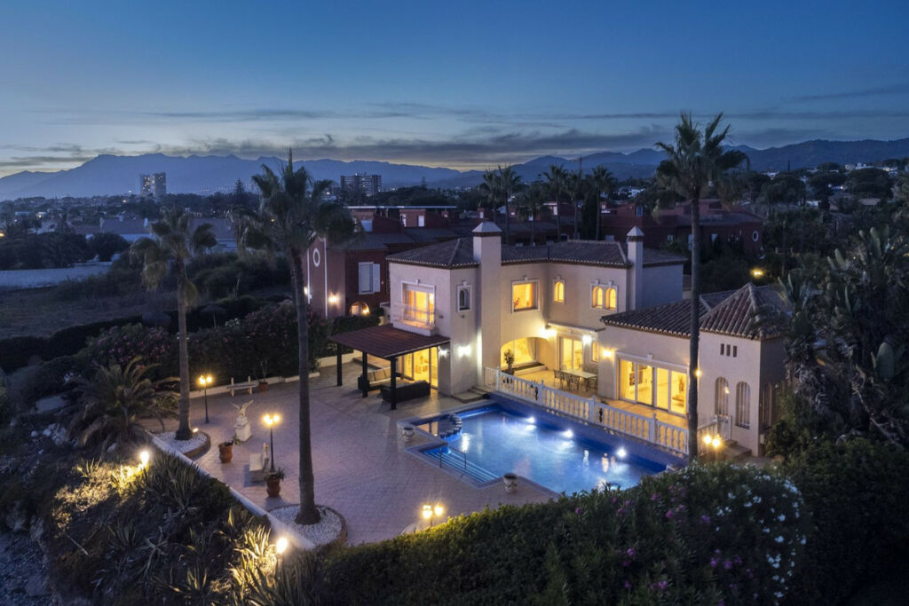 Detached Villa Marbesa Málaga - image 46