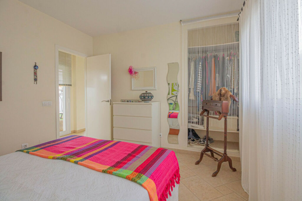 Detached Villa La Línea Cádiz - image 10
