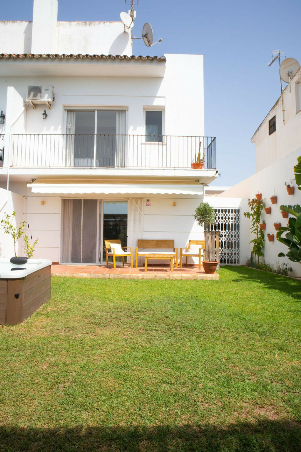 Semi-Detached House Nueva Andalucía Málaga - image 12