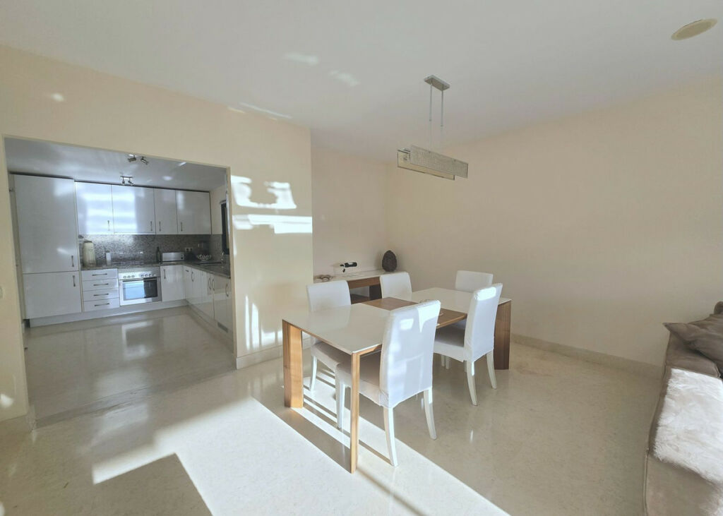 Ground Floor Apartment Benahavís Málaga - image 13