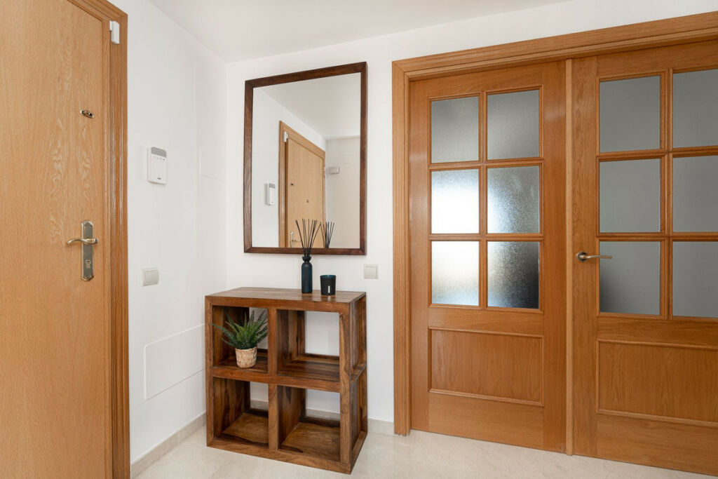 Middle Floor Apartment Cabopino Málaga - image 12