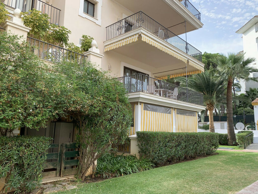 Ground Floor Apartment Puerto Banús Málaga - image 14