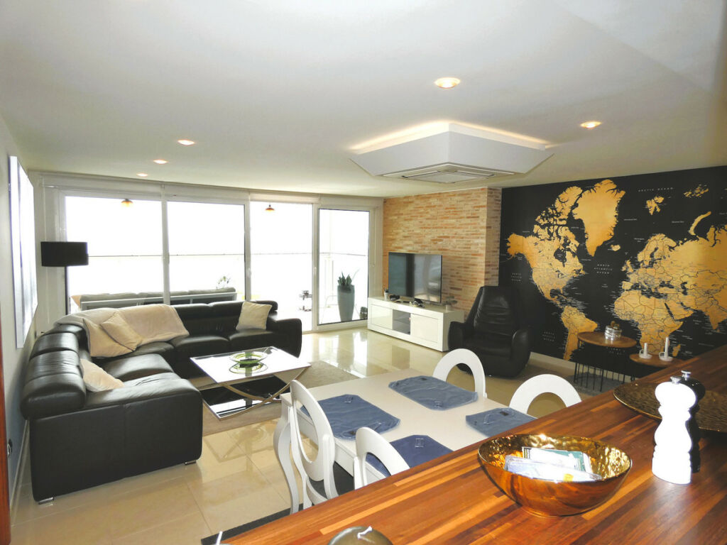 Middle Floor Apartment Torrevieja Alicante - image 12
