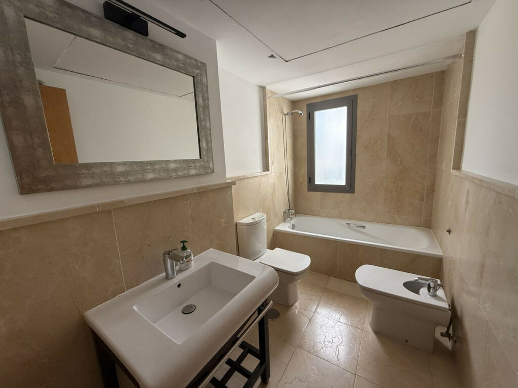 Middle Floor Apartment Los Flamingos Málaga - image 12