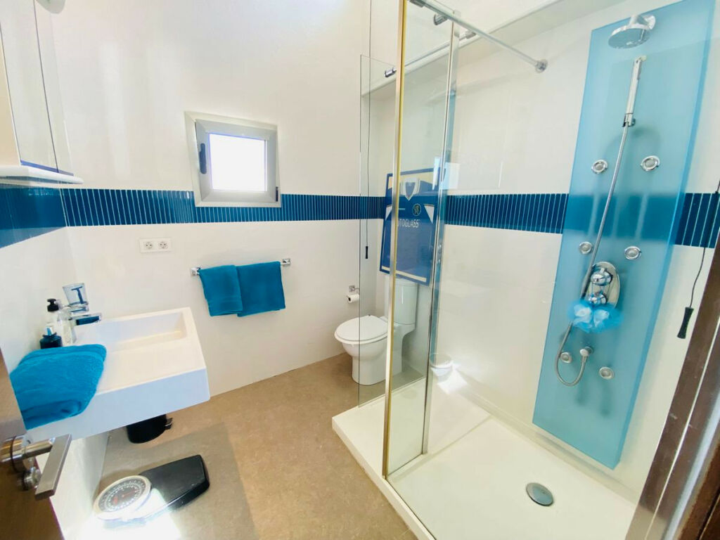 Detached Villa Cox Alicante - image 12