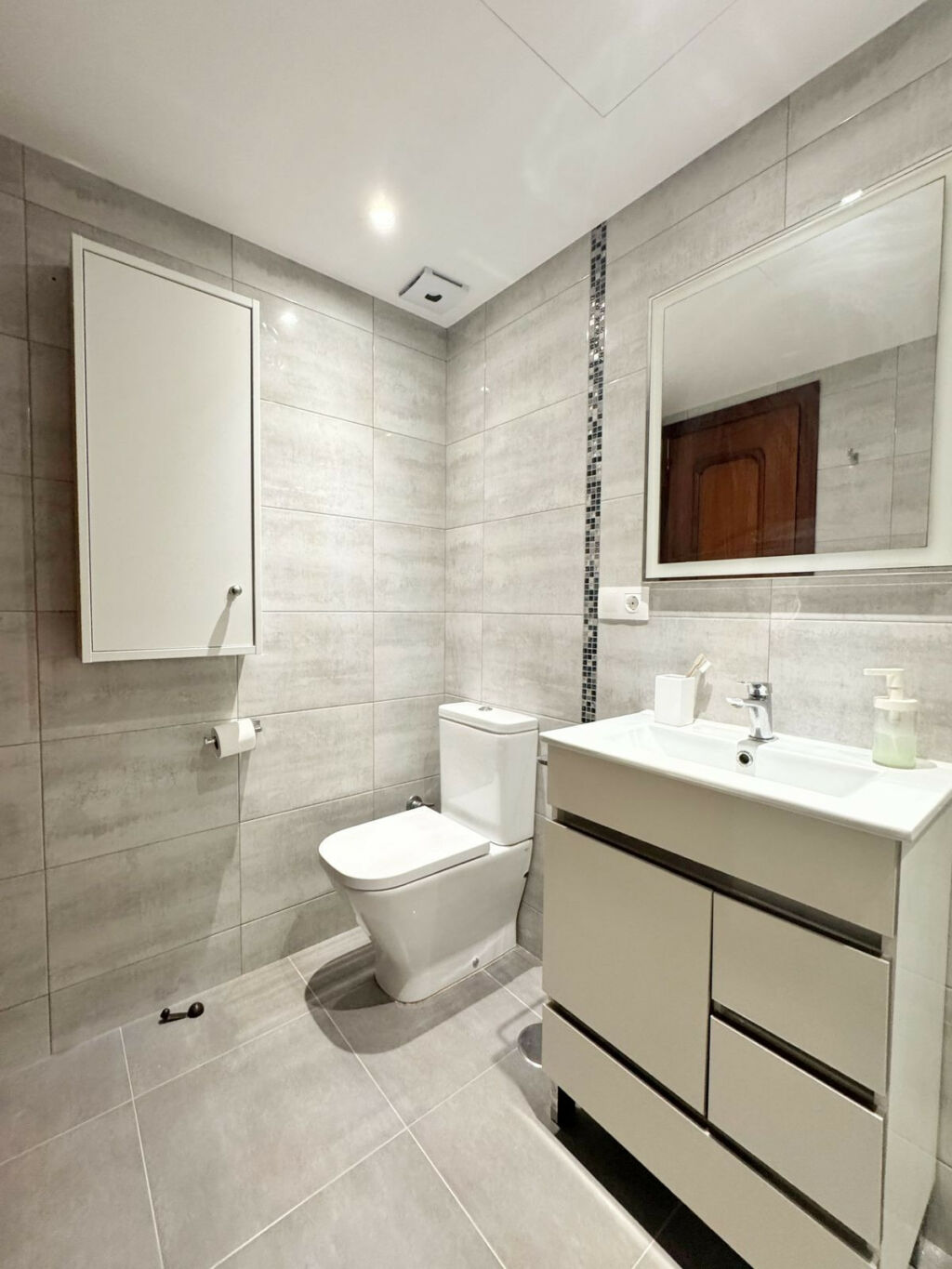 Middle Floor Apartment Fuengirola Málaga - image 12