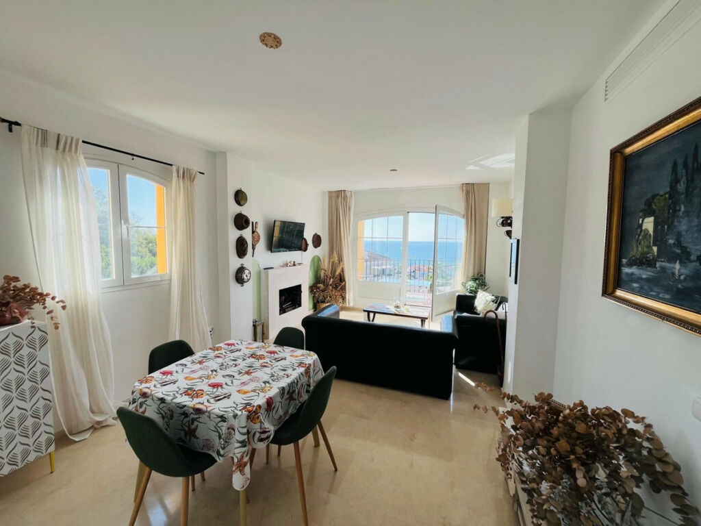 Penthouse Manilva Málaga - image 12