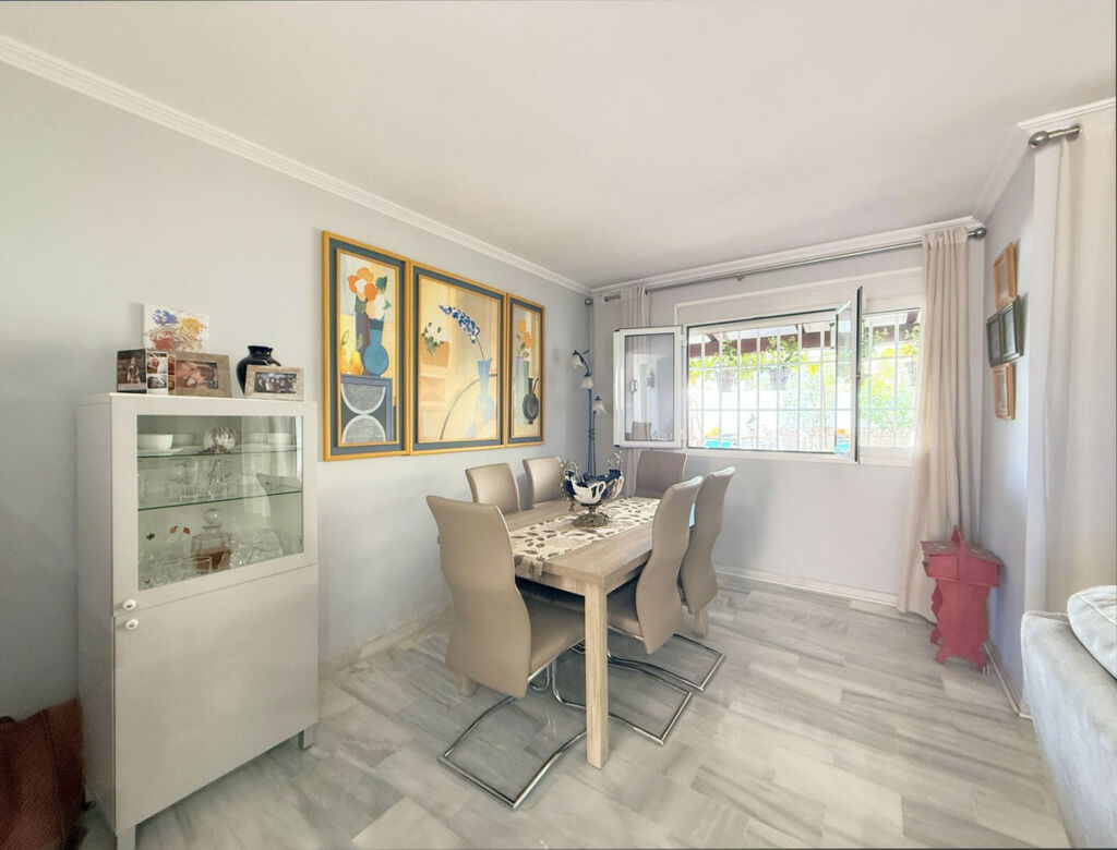 Townhouse Casares Playa Málaga - image 12