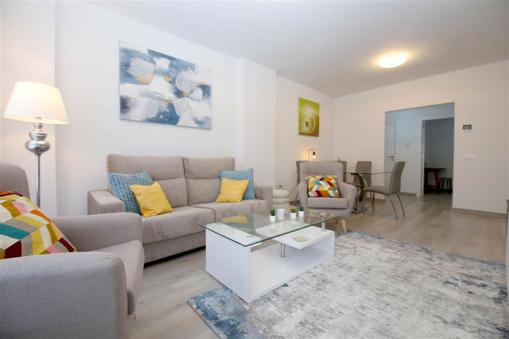 Middle Floor Apartment Estepona Málaga - image 12