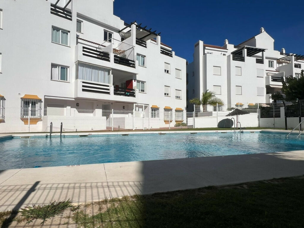 Top Floor Apartment Estepona Málaga - image 12