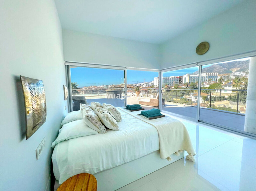 Penthouse Benalmadena Málaga - image 12