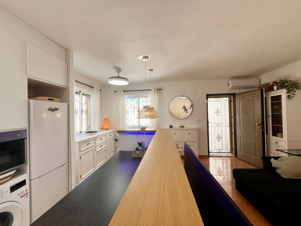 Duplex San Miguel de Salinas Alicante - image 12