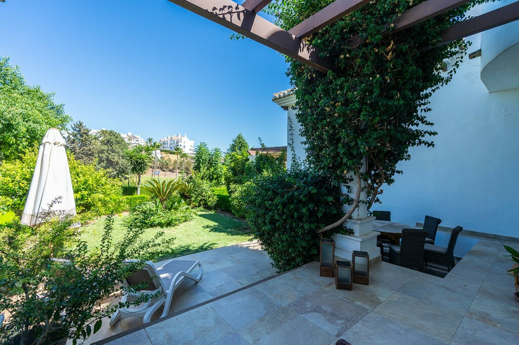 Townhouse Riviera del Sol Málaga - image 12