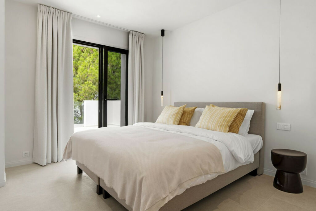 Detached Villa Benahavís Málaga - image 12
