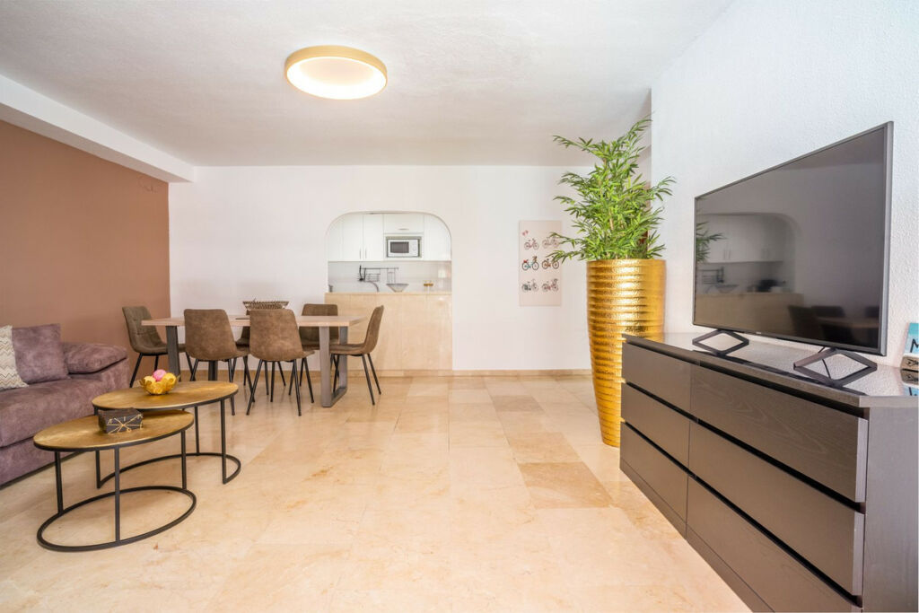 Middle Floor Apartment Marbella Málaga - image 12