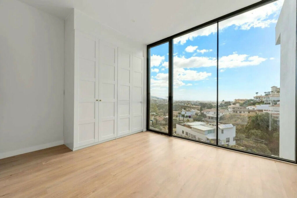 Detached Villa Cerros del Aguila Málaga - image 13