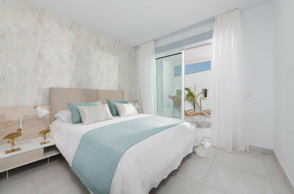 Middle Floor Apartment Altos de los Monteros Málaga - image 12