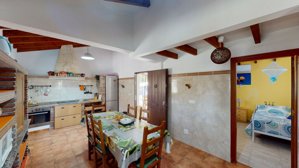 Detached Villa El Borge Málaga - image 12