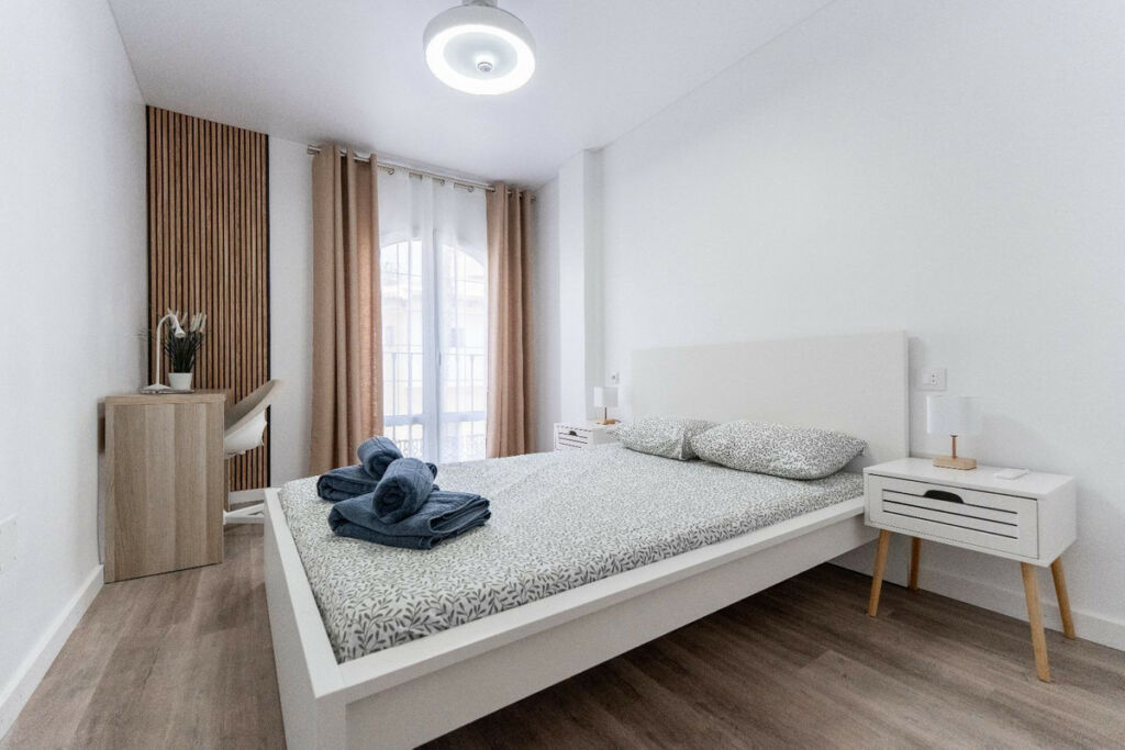 Middle Floor Apartment Torrevieja Alicante - image 12
