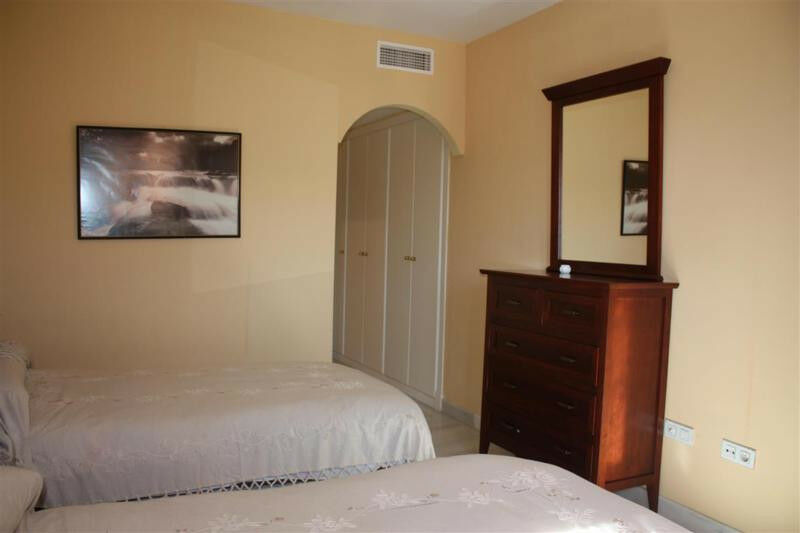 Middle Floor Apartment New Golden Mile Málaga - image 12