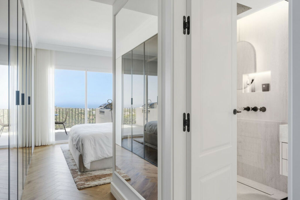 Top Floor Apartment La Quinta Málaga - image 12