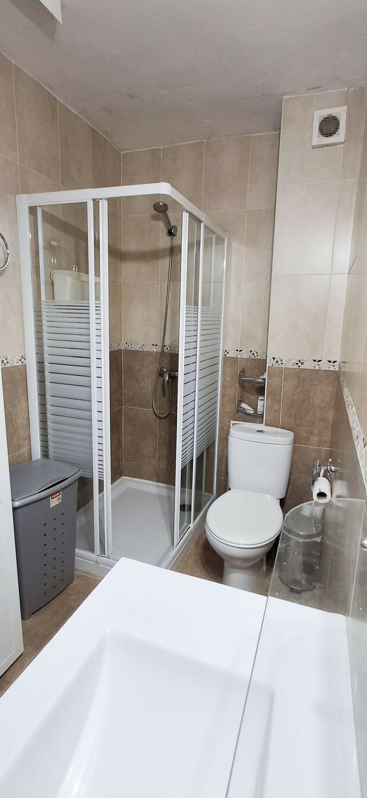 Middle Floor Apartment Los Boliches Málaga - image 12