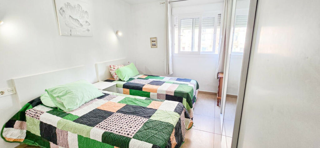 Middle Floor Apartment Benalmadena Málaga - image 12