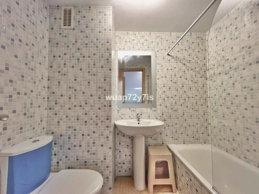 Middle Floor Apartment Casares Playa Málaga - image 12