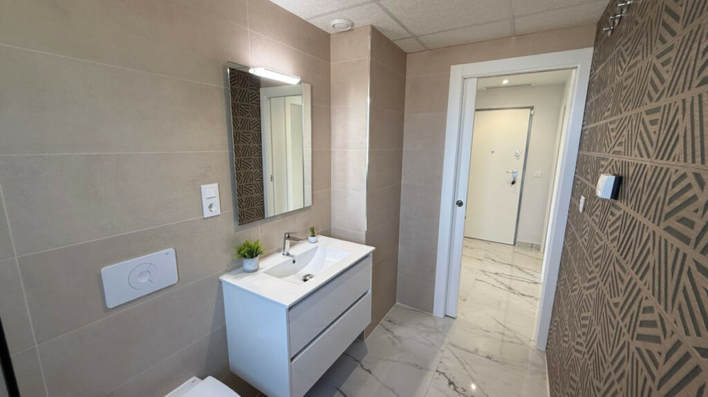 Middle Floor Apartment Orihuela Alicante - image 12