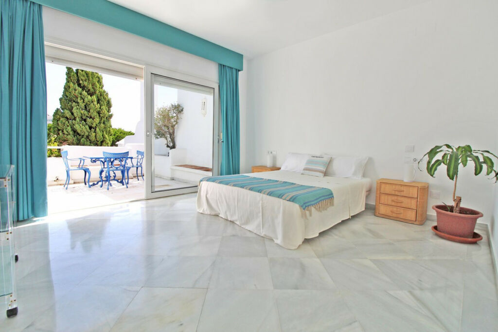 Penthouse Duplex The Golden Mile Málaga - image 17