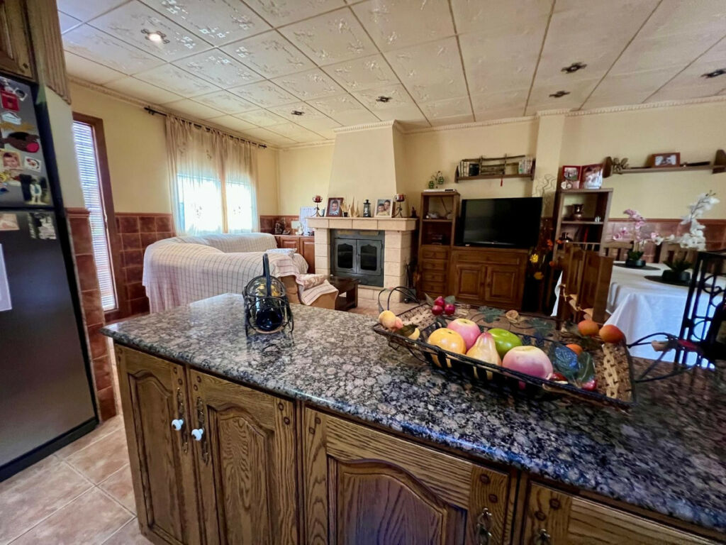 Townhouse Pinoso Alicante - image 12