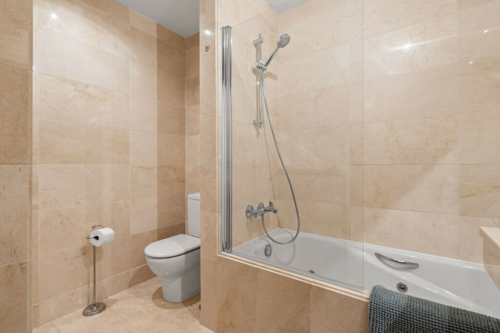 Ground Floor Apartment Estepona Málaga - image 12