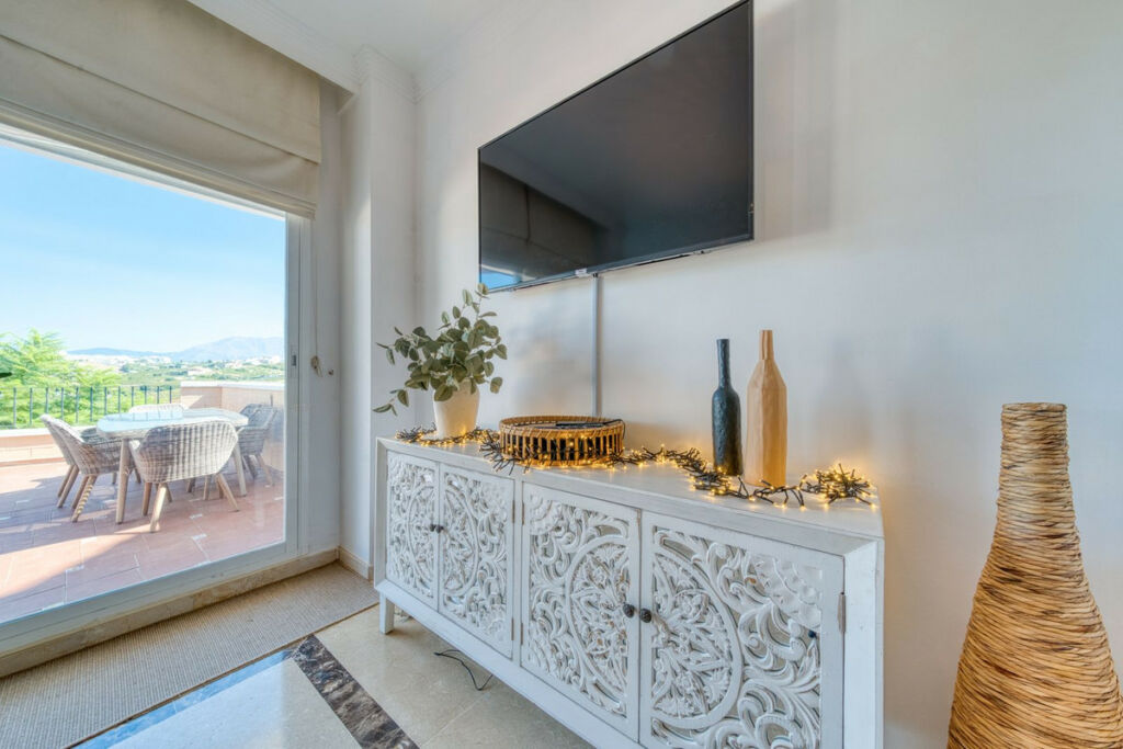 Townhouse La Duquesa Málaga - image 13