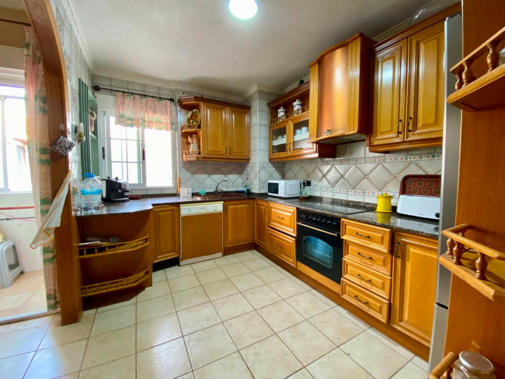 Middle Floor Apartment Playa Del Cura Alicante - image 12