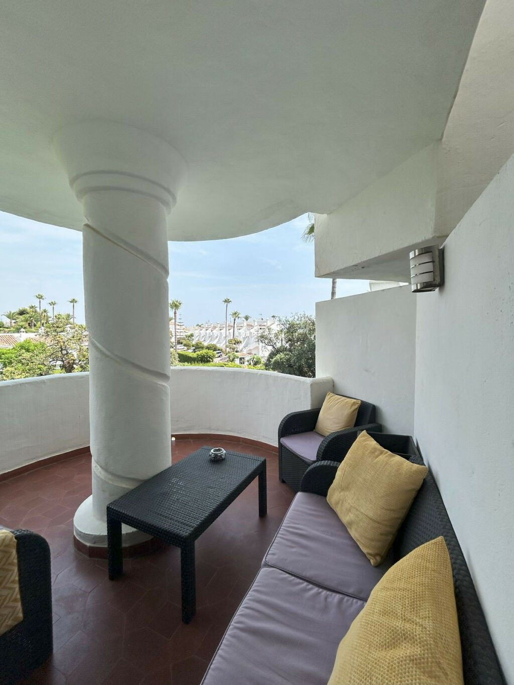 Middle Floor Apartment Calahonda Málaga - image 12