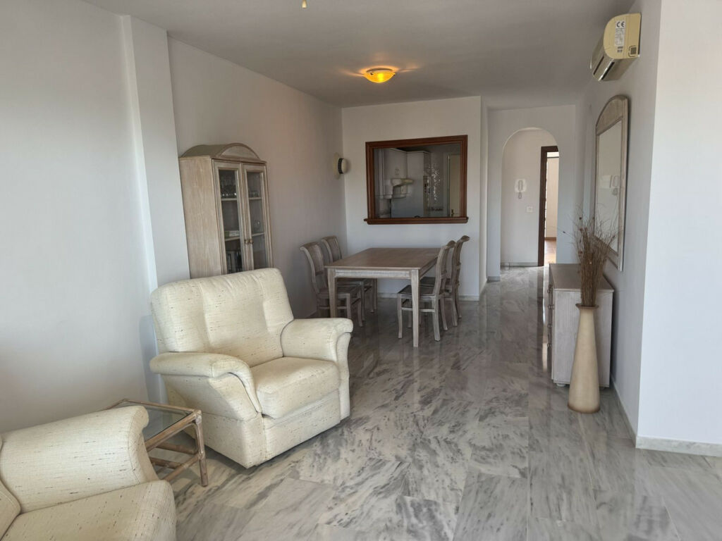 Middle Floor Apartment Calahonda Málaga - image 12