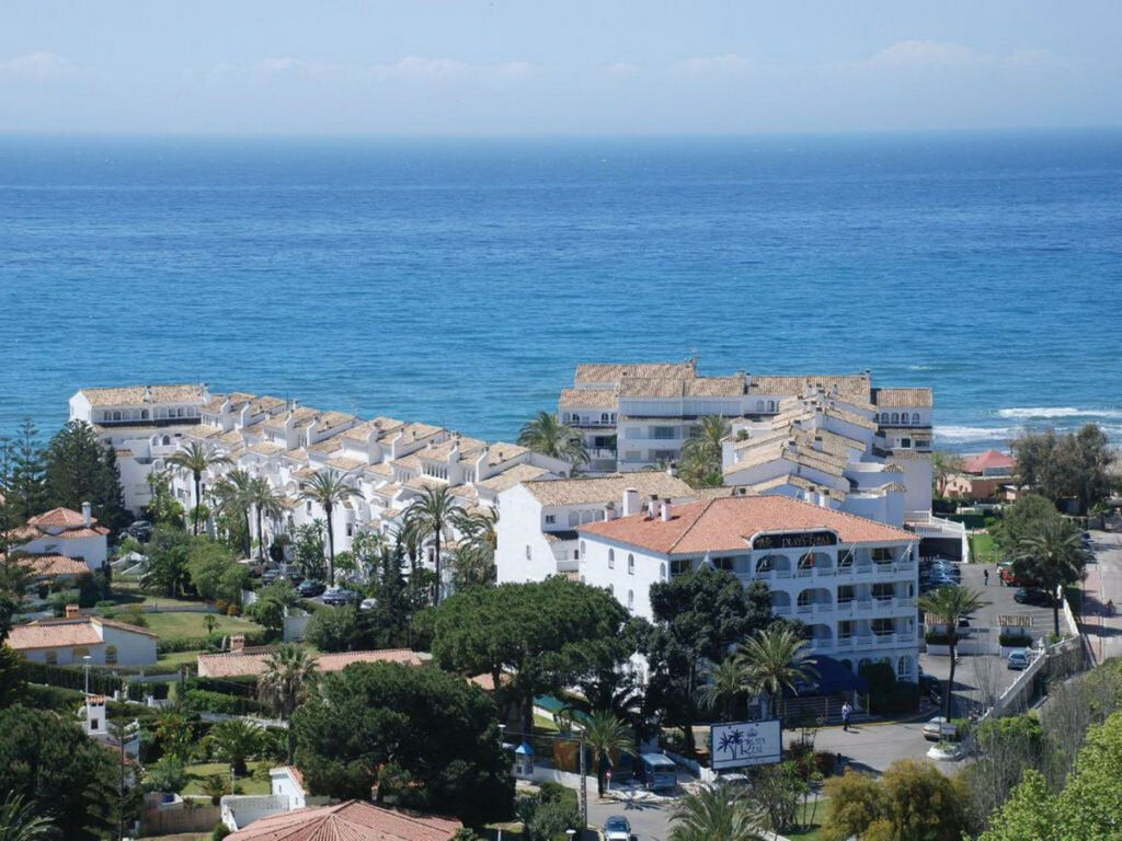 Middle Floor Apartment Marbella Málaga - image 12
