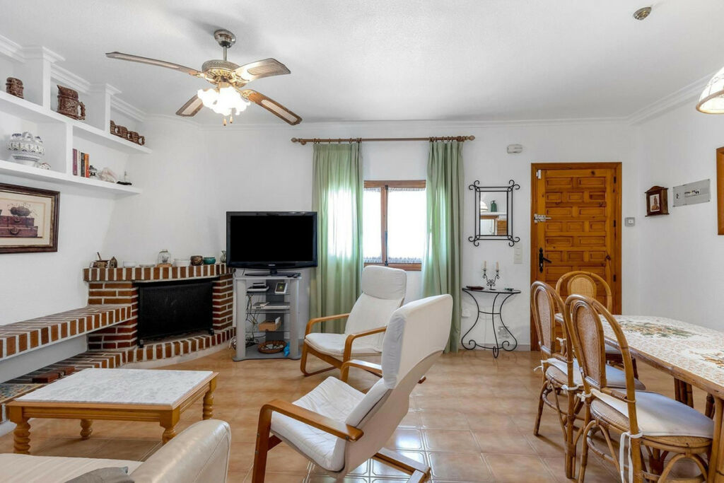Ground Floor Apartment Torrevieja Alicante - image 12
