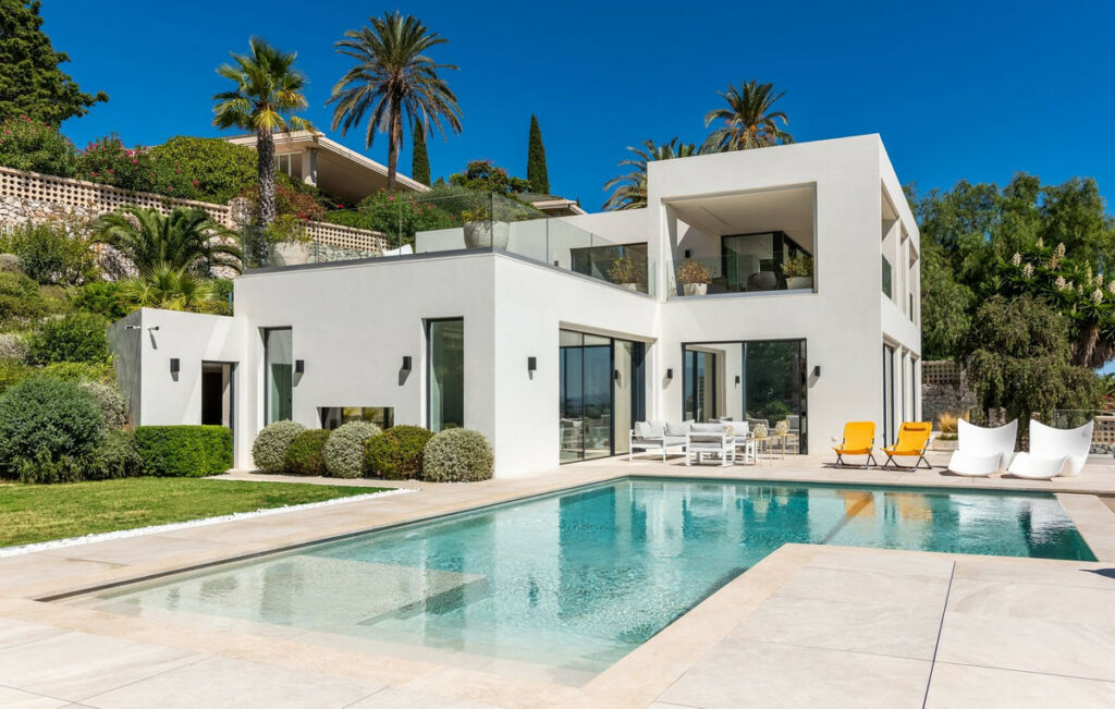 Detached Villa Río Real Málaga - image 12