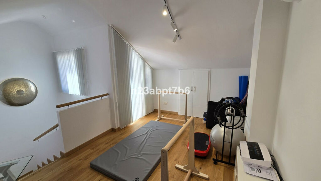 Townhouse Istán Málaga - image 13