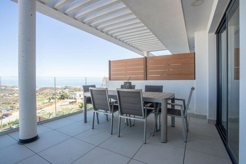 Middle Floor Apartment Calanova Golf Málaga - image 12