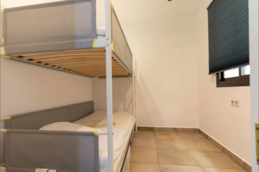 Middle Floor Apartment Puerto Banús Málaga - image 12