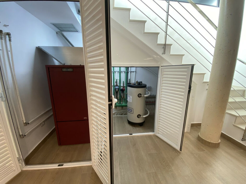 Detached Villa Villamartin Alicante - image 12